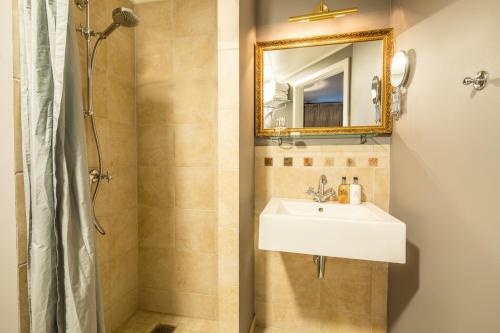 Villa Provence - image 8