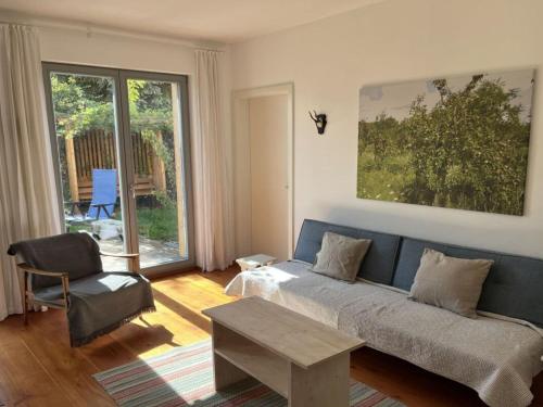Holiday apartment Weinberghäusle (Holiday apartment Weinberghausle) in Sasbach am Kaiserstuhl