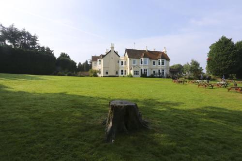 Worplesdon Place Hotel - main image