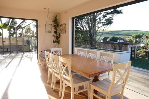 Balcony/terrace, Stunning 4 Bedroom Home with Wild Spa, Gym & Hot Tub in Trencreek