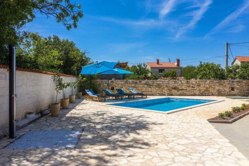 Villa with Private Pool image 6