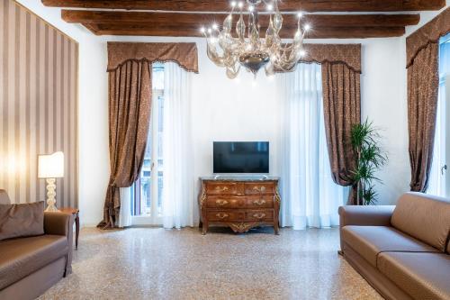 San Teodoro Palace - Luxury Apartments