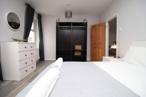 Parking | 2BR | Luxurious, Cardiff (zdjęcie 5)