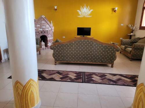 Kharvilla - Tap to explore photos