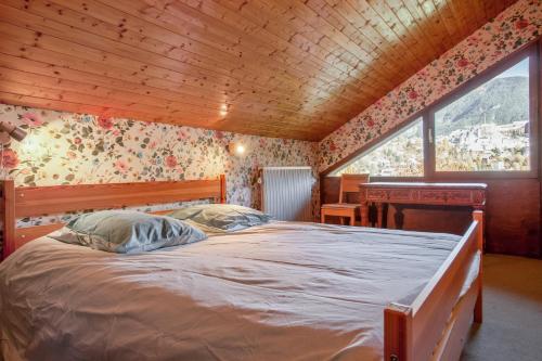 Chalet confortable à Briançon avec vue sur montagne