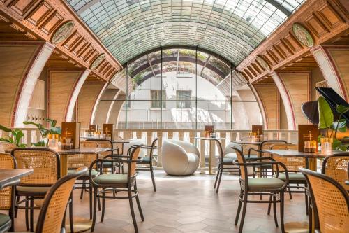 Continental Hotel Budapest - image 6