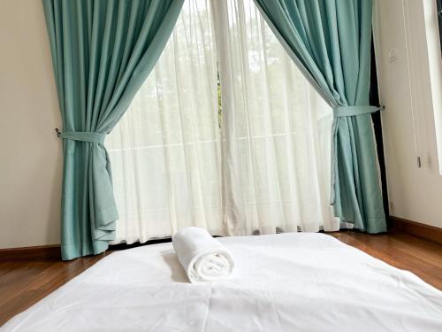 Seri Kembangan Equine Villa with Pool by Iconique Seri Kembangan Equine Villa with Pool by Iconique