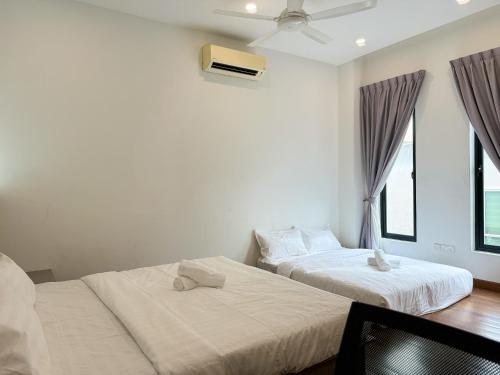 Seri Kembangan Equine Villa with Pool by Iconique Seri Kembangan Equine Villa with Pool by Iconique