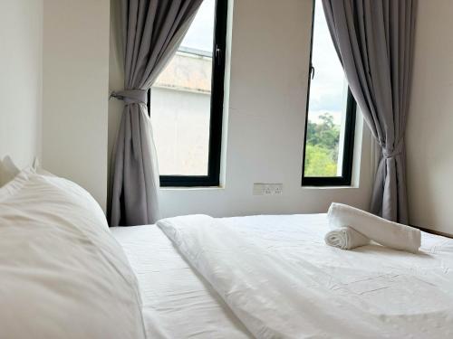 Seri Kembangan Equine Villa with Pool by Iconique Seri Kembangan Equine Villa with Pool by Iconique