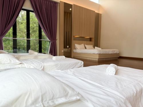 Seri Kembangan Equine Villa with Pool by Iconique Seri Kembangan Equine Villa with Pool by Iconique