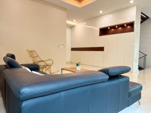 Seri Kembangan Equine Villa with Pool by Iconique Seri Kembangan Equine Villa with Pool by Iconique