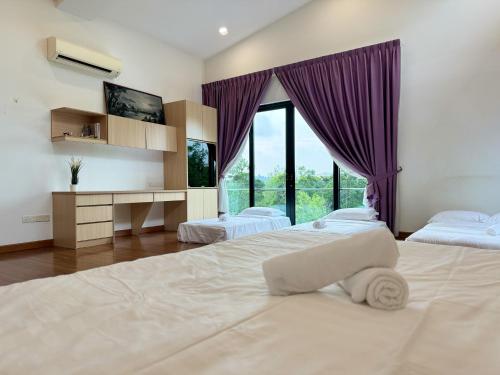 Seri Kembangan Equine Villa with Pool by Iconique Seri Kembangan Equine Villa with Pool by Iconique