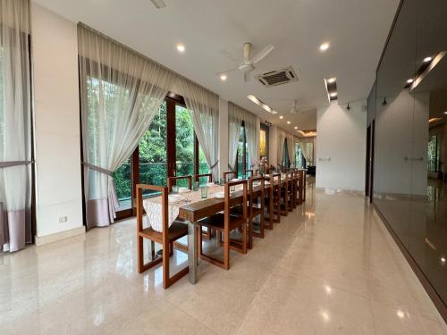 Seri Kembangan Equine Villa with Pool by Iconique Seri Kembangan Equine Villa with Pool by Iconique