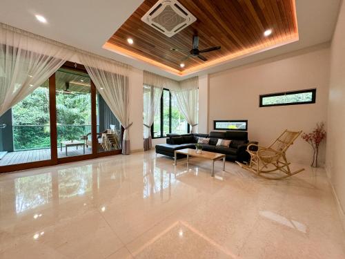 Seri Kembangan Equine Villa with Pool by Iconique Seri Kembangan Equine Villa with Pool by Iconique