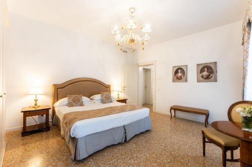 San Teodoro Palace - Luxury Apartments