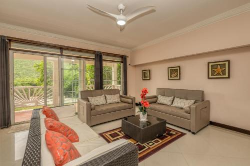 Dawn Beach Estate - 3 bedroom Apartment Villa villa