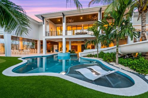 Salty Oak in Siesta Key, USA