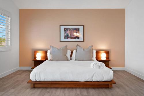 The Modern Indio Large Family Home With Pool and Spa - Miniatura 3