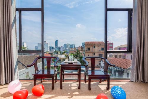 Vistas, Amona Hotel in Hue