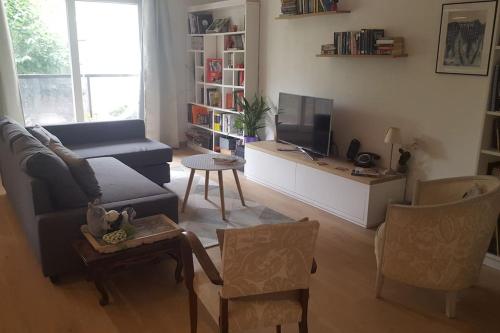 Appartement calme avec terrasse à 10 min de Paris - Location saisonnière - Asnières-sur-Seine