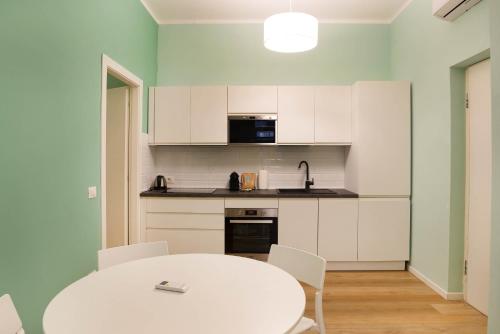 Italianflat - Elegant 2 Bedrooms with Balcony, 10 min walk from Arena, Werona (zdjęcie 4)