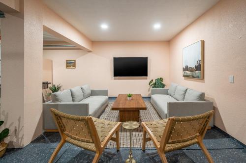 Sundown Oasis With Private Pool And Spa in Indio, USA