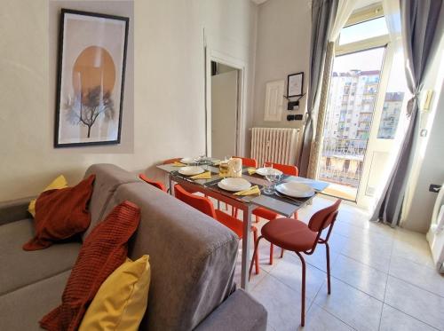 Casa Din Din, Turín (fotografie 9)