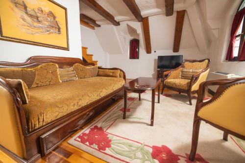 521738367 Etno selo Stanišići Hotel Pirg