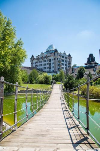 521743107 Etno selo Stanišići Hotel Pirg