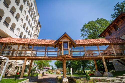 521743158 Etno selo Stanišići Hotel Pirg