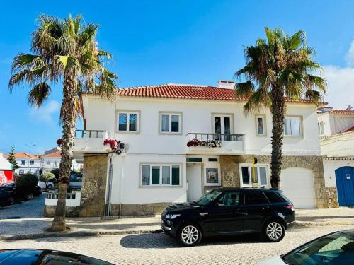 Ocean view luxury house in central Ericeira