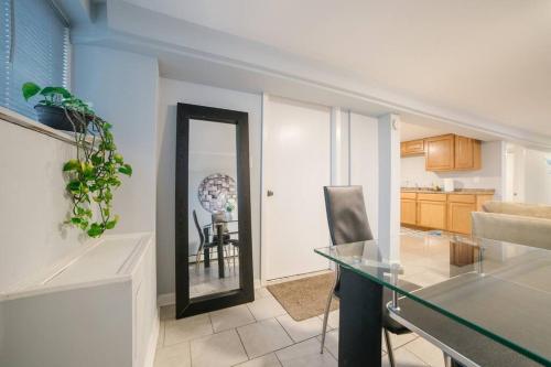 Midway Airport 2 Bedroom with full Kitchen in Chicago, USA