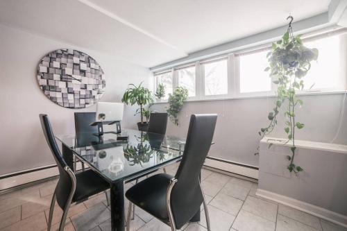 Midway Airport 2 Bedroom with full Kitchen in Chicago, USA