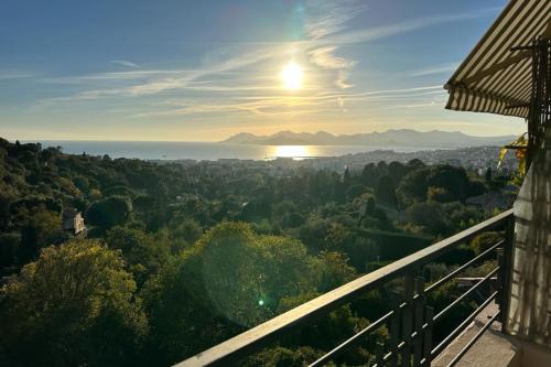 WE CANNES ! Amazing Sea View 2 Bedrooms La Vista