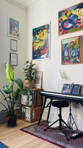 Apartment image 6