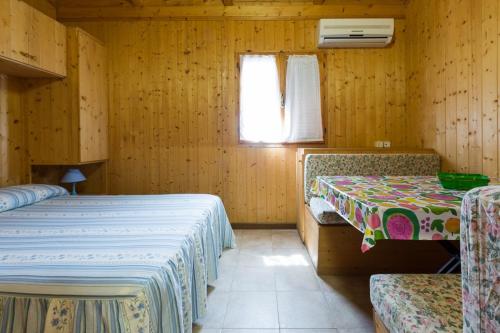 Chalet (2 Adults) image 1