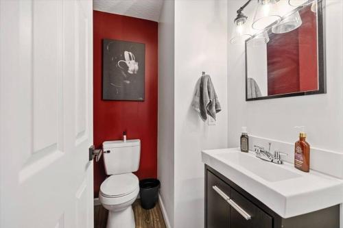 Centrally located renovated home in Columbus, USA