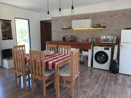 Casa muy luminosa , 2 d in ซานตาโมนิกา