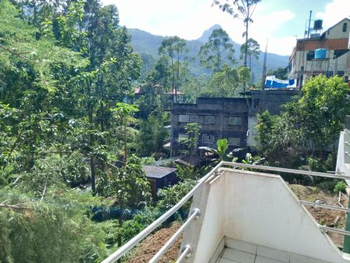 Hotel White Elephant Adams Peak