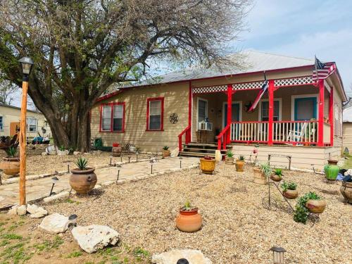 Casa Bandera~Downtown Bandera, TX. in Bandera, USA