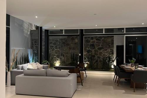 Residencia Corinto La Cima Frac Burgos Bugambilias in Temixco, Mexico