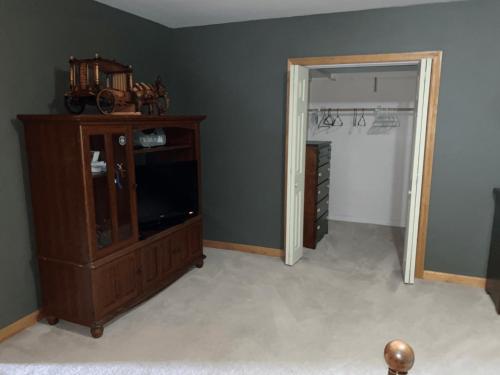 Luxury 3-Bedroom home - image 11