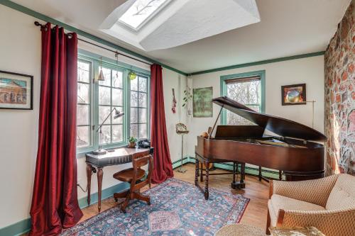 Lambertville Retreat - Walk to Shopping & Dining! in Lambertville (NJ)