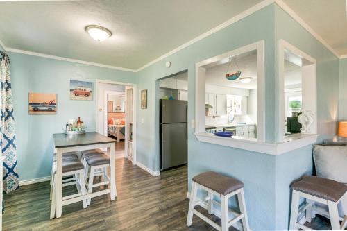 Aransas Pass Home with Fire Pit 2 Mi to Redfish Bay in Aransas Pass, USA