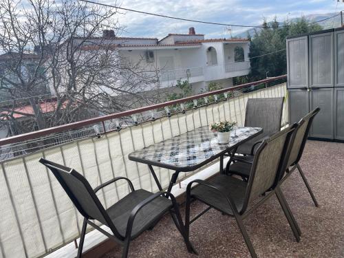 المنظر الخارجي, KLetnikovi in آبروفالتا