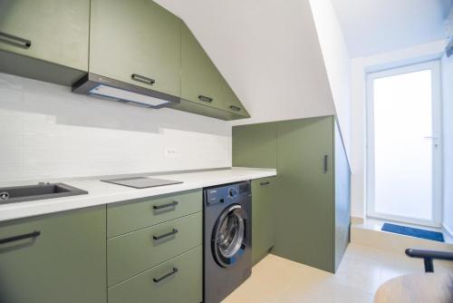 Chic Mountain Studio Chic Mountain Studio