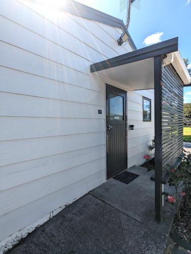 Holdens Bay Holiday Park Room Type - Large 1 Bedroom Ensuite Motel Style Unit