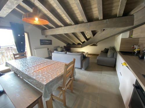 les 7 laux immobilier chalet E