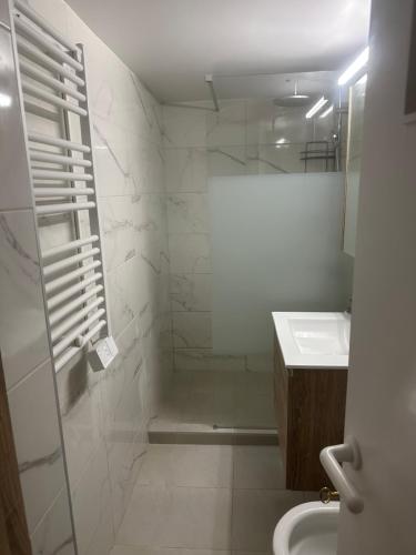 Apartment close to the centre Room Type - One-Bedroom Apartment Apartment close to the centre Room Type - One-Bedroom Apartment