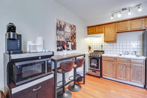 Cozy Easton Condo Near Historic Downtown in إيستون